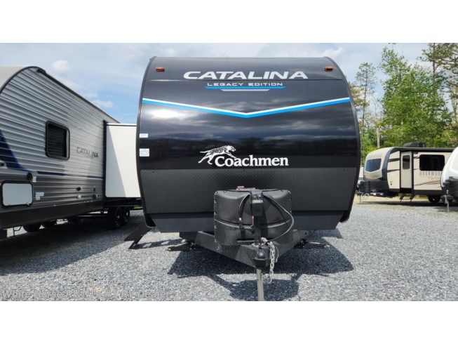 2023 Catalina Legacy Edition 323BHDSCK by Coachmen from White Horse RV Center in Egg Harbor City, New Jersey