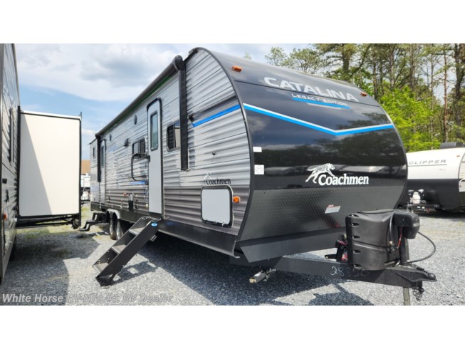 New 2023 Coachmen Catalina Legacy Edition 323BHDSCK available in Egg Harbor City, New Jersey