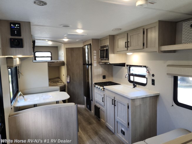 2024 Catalina Summit Series 8 261BH by Coachmen from White Horse RV Center in Egg Harbor City, New Jersey