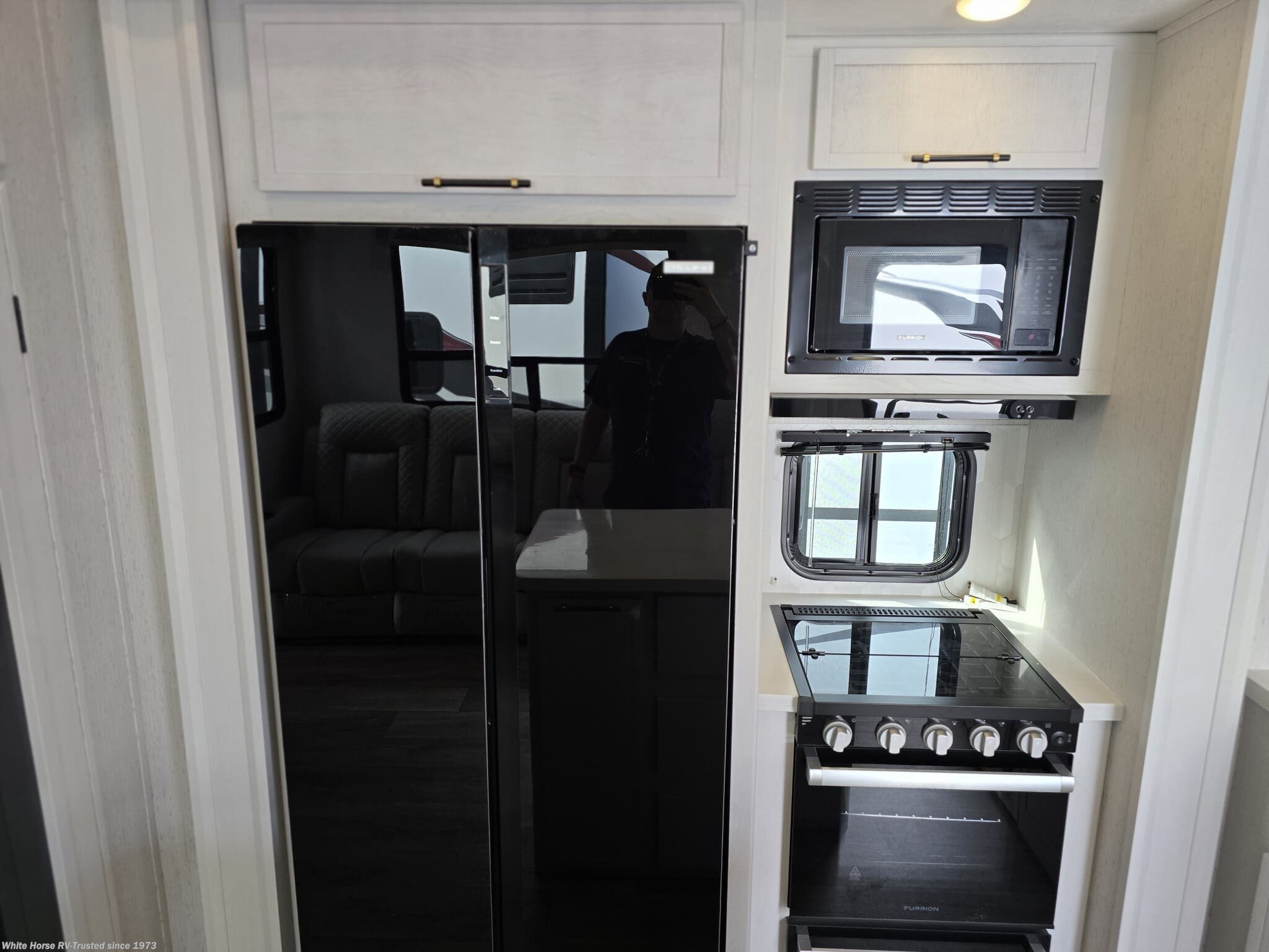 VT4851 - 2025 Dutchmen Voltage V-Series 3850 Toy Hauler for sale