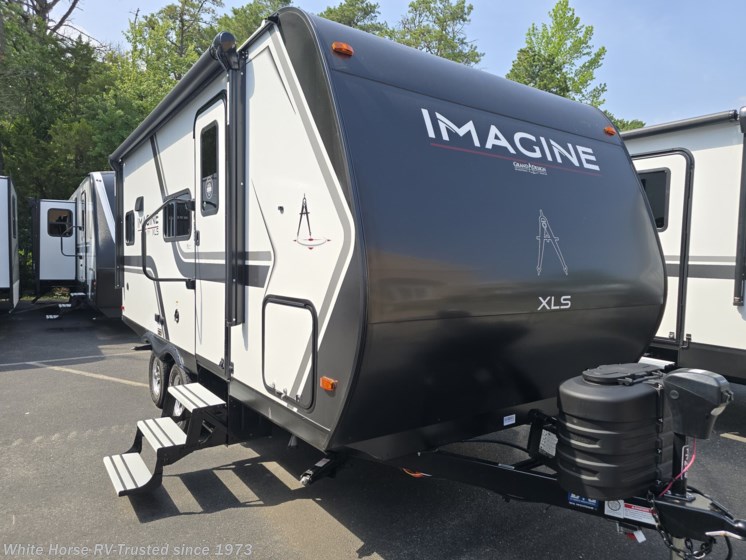 New 2025 Grand Design Imagine XLS 17MKE available in Egg Harbor City, New Jersey