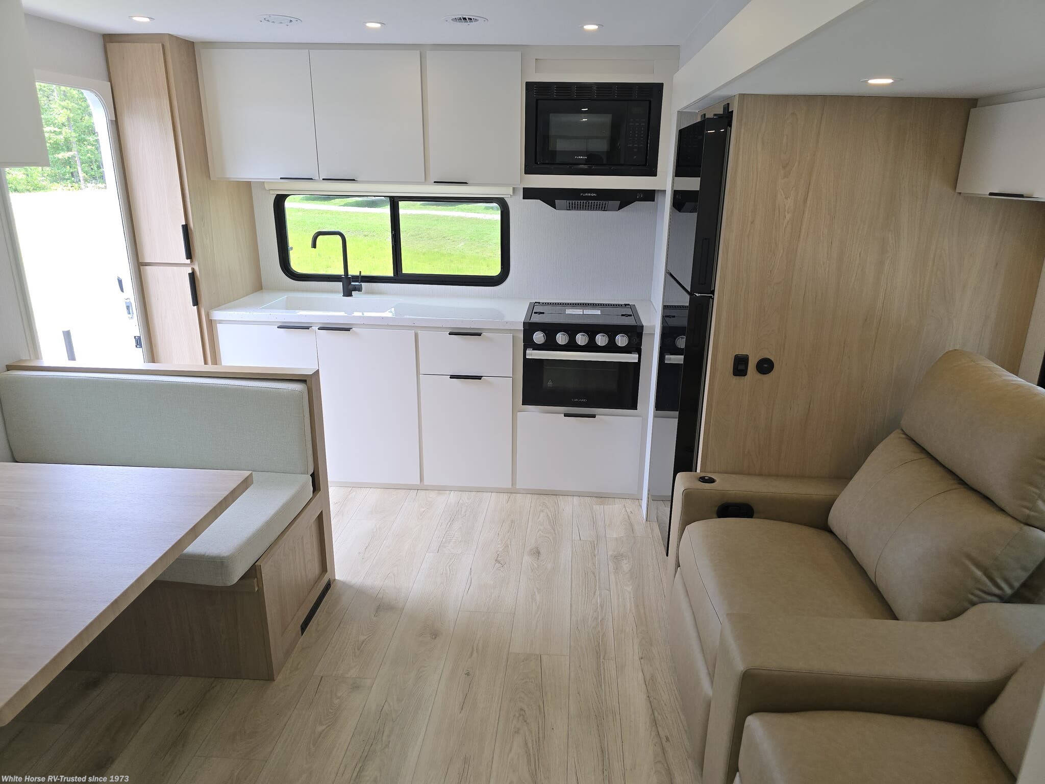 2026 Winnebago Thrive