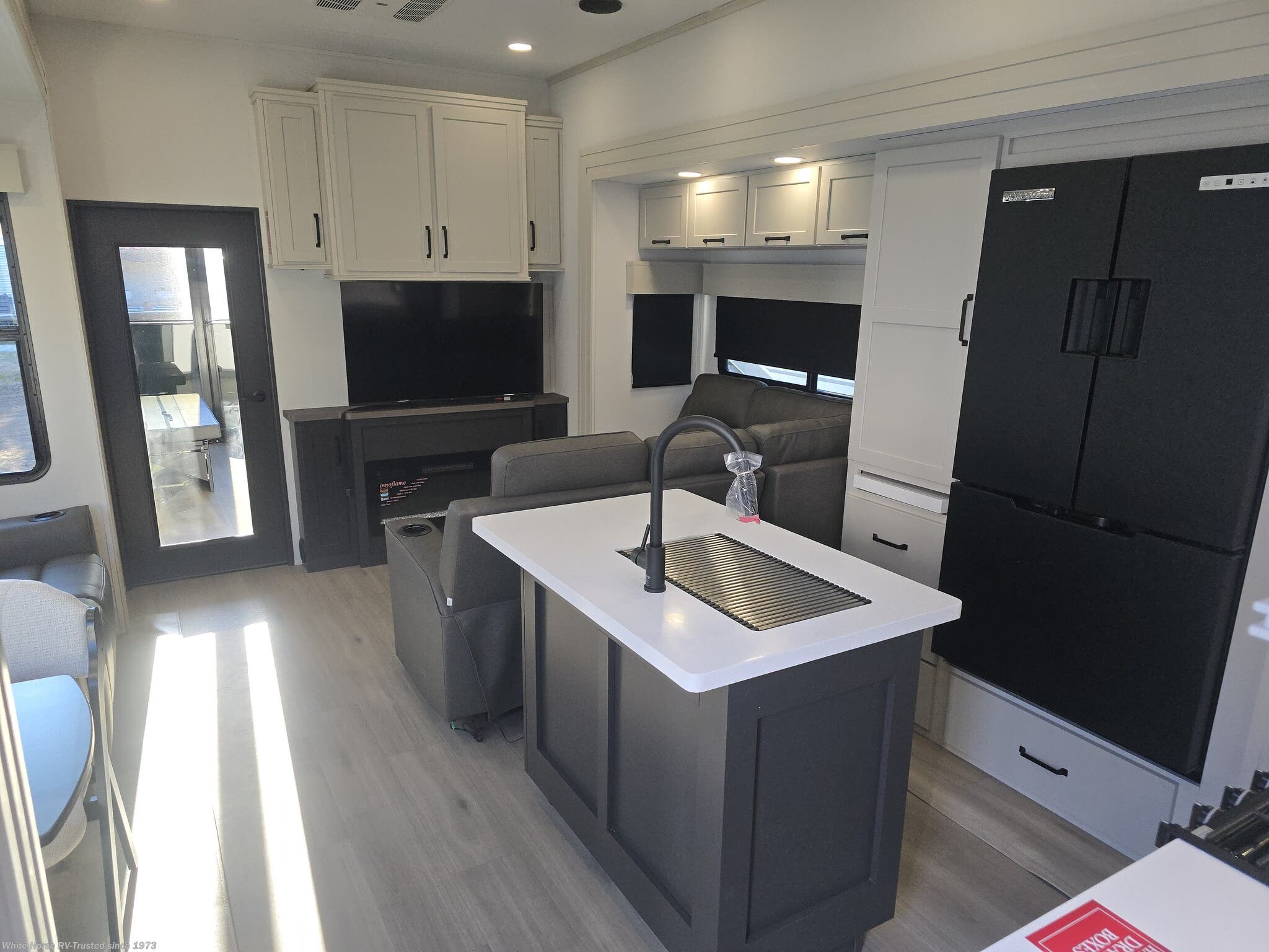 2026 Momentum G-Class 394G by Grand Design from White Horse RV Center in Egg Harbor City, New Jersey