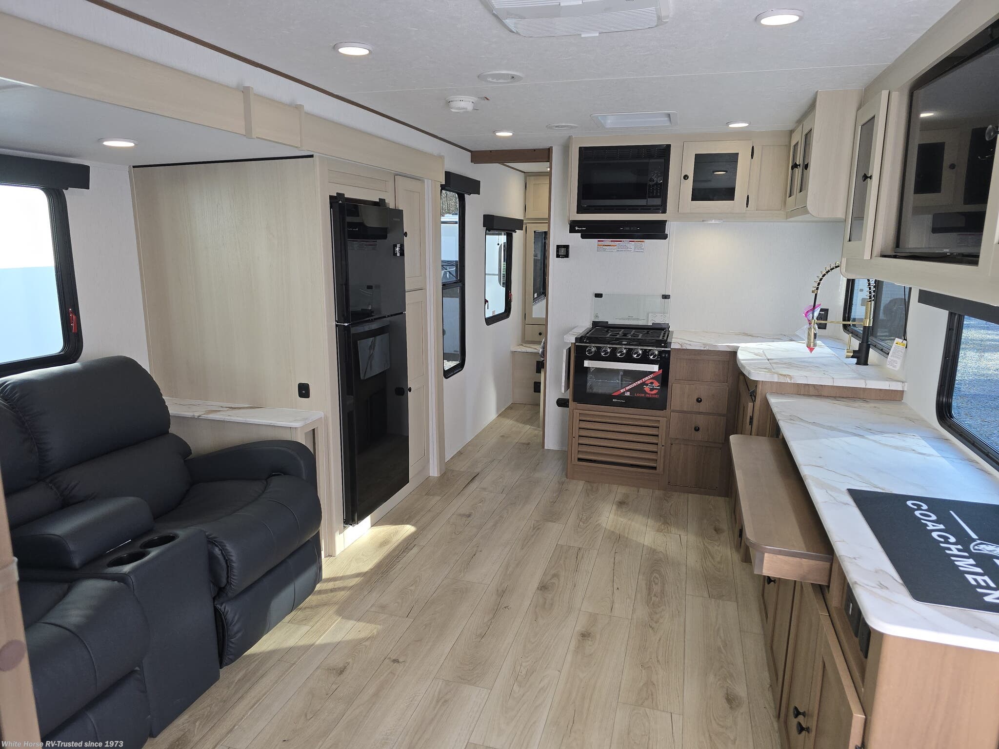 2026 Apex Ultra-Lite 244RBS by Coachmen from White Horse RV Center in Egg Harbor City, New Jersey