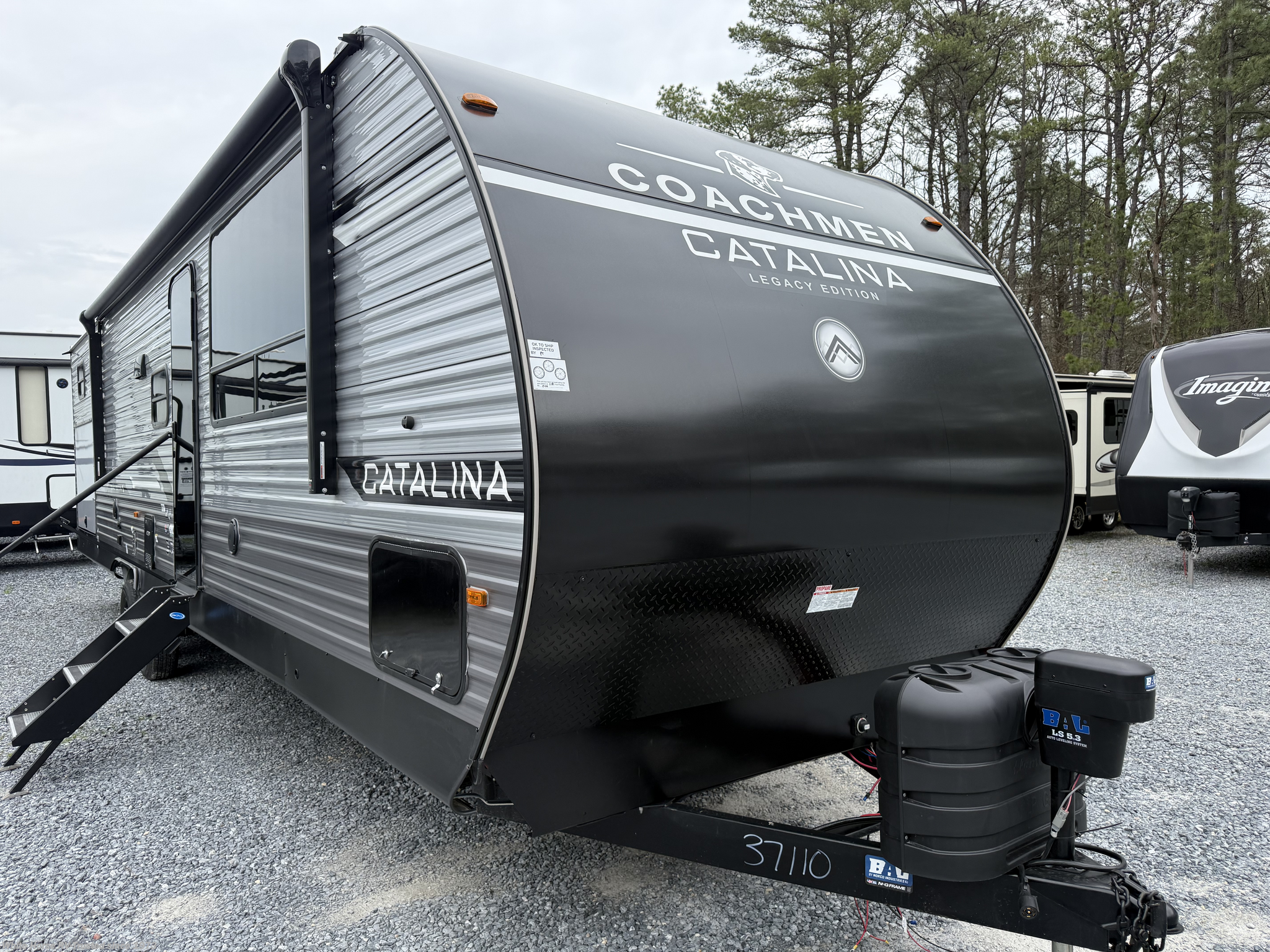 2026 Coachmen Catalina Legacy Edition 343bhts