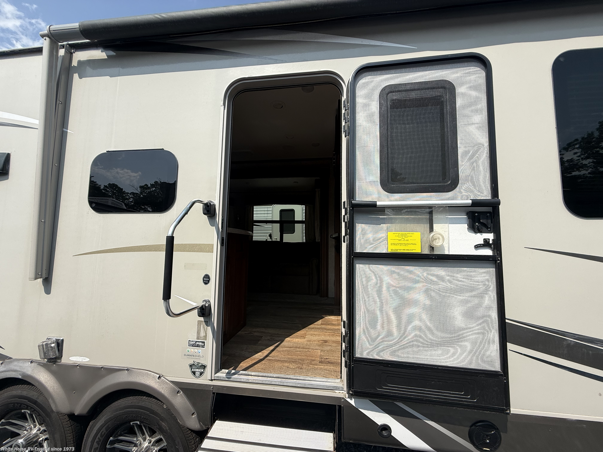 Used 2018 Jayco Eagle 333BHOK available in Egg Harbor City, New Jersey