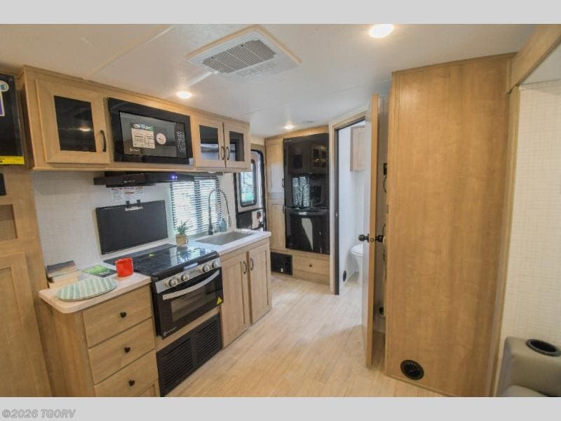 New 2025 Palomino Solaire 2080RBS available in Greeley, Colorado
