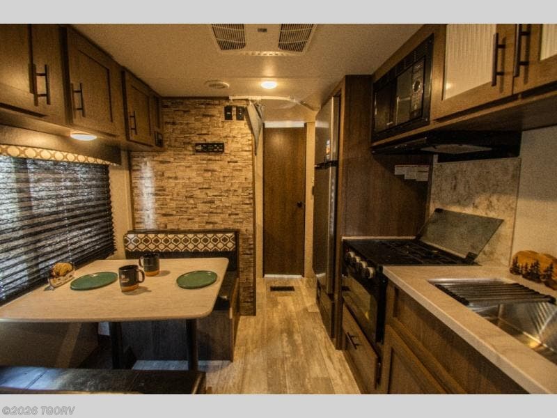 Used 2021 Prime Time Avenger 26BK available in Greeley, Colorado