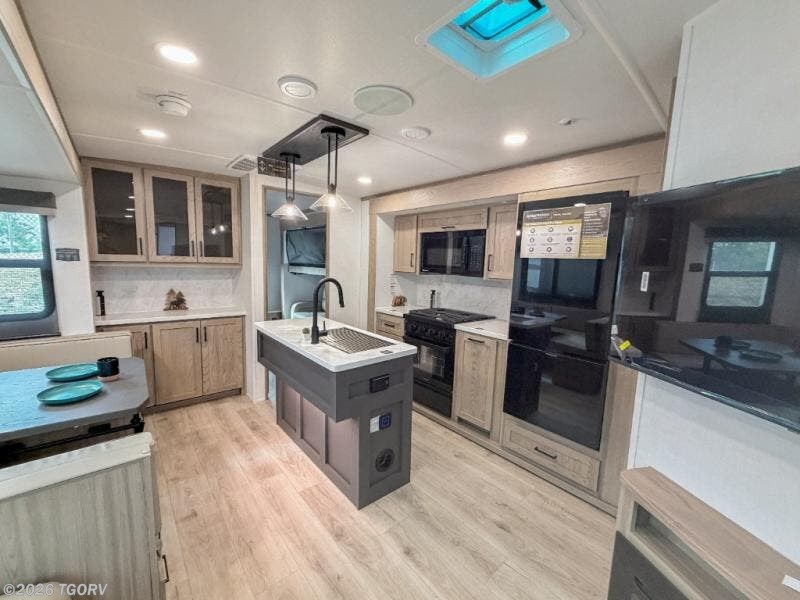 2026 Rockwood Signature 8336BH by Forest River from TGORV in Greeley, Colorado