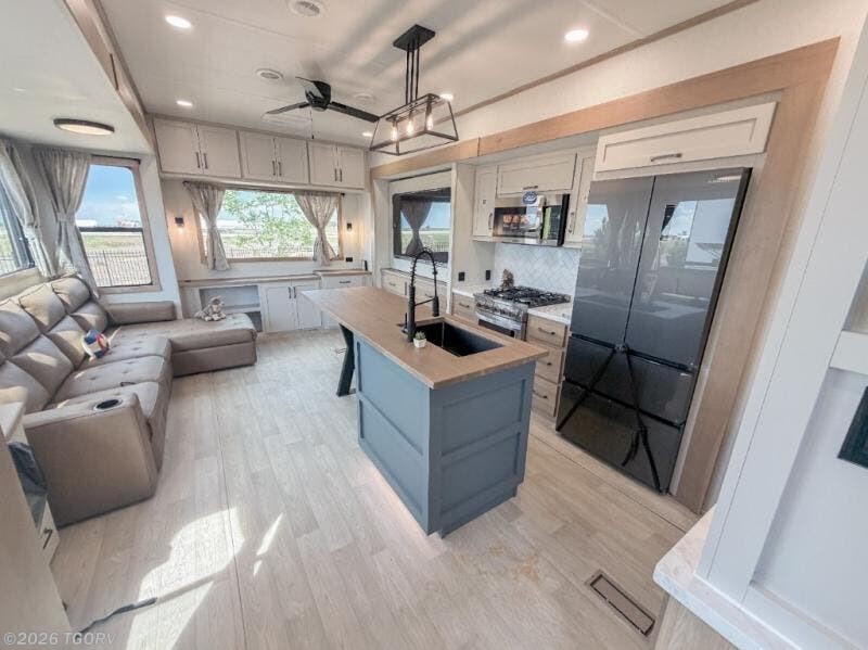 2027 Sandpiper 3900HBLR by Forest River from TGORV in Greeley, Colorado