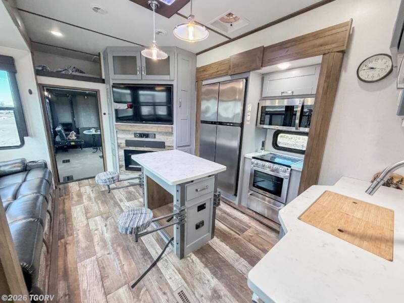 2021 Fuzion 419 by Keystone from TGORV in Greeley, Colorado