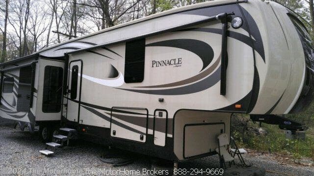 Used 2016 Jayco Pinnacle 36FBTS ( in Covington, PA) available in Salisbury, Maryland