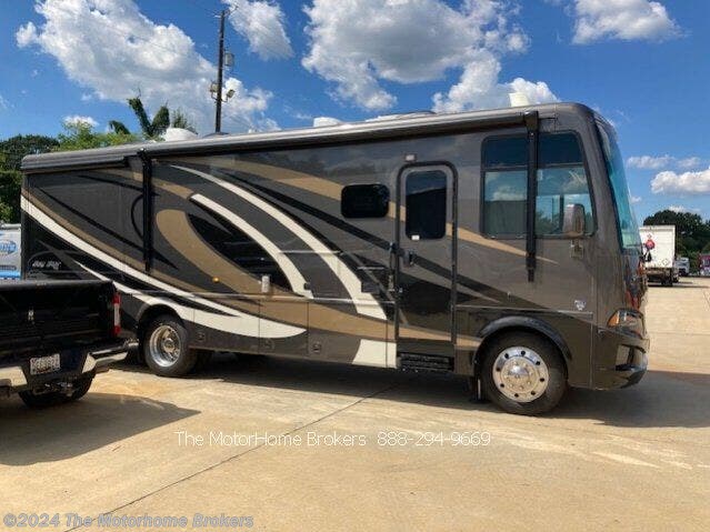 2021 Newmar Bay Star 3124 - Used Class A For Sale by The Motorhome Brokers in Salisbury, Maryland features Second Roof A/C, Stove Cover, Screen Door, Stereo System, Overhead Cabinetry