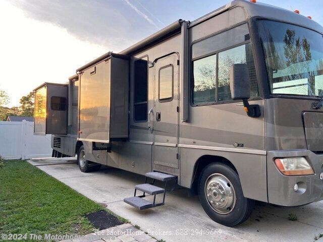 Used 2005 Itasca Suncruiser 35A  (in Titusville, FL) available in Salisbury, Maryland
