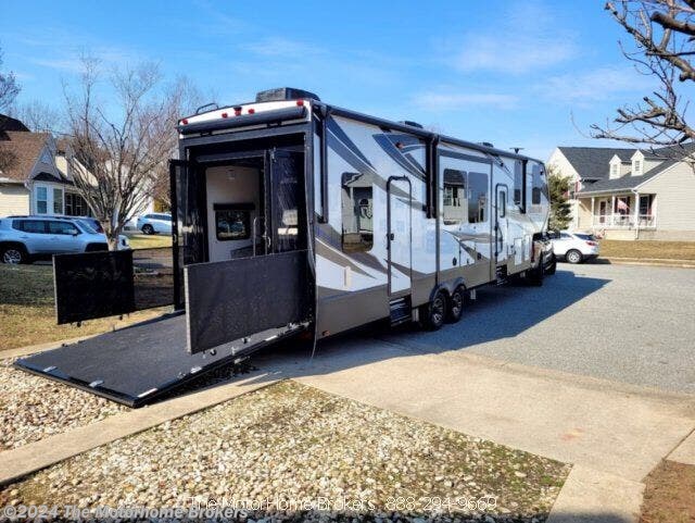 2017 Grand Design Momentum M-Class 350M - Used Toy Hauler For Sale by The Motorhome Brokers in Salisbury, Maryland