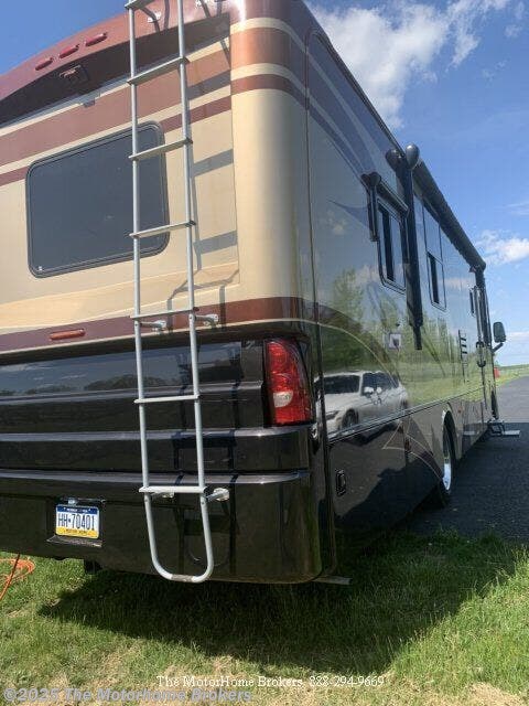 Used 2010 Monaco RV Monarch 33SDD (in Grantville, PA) available in Salisbury, Maryland