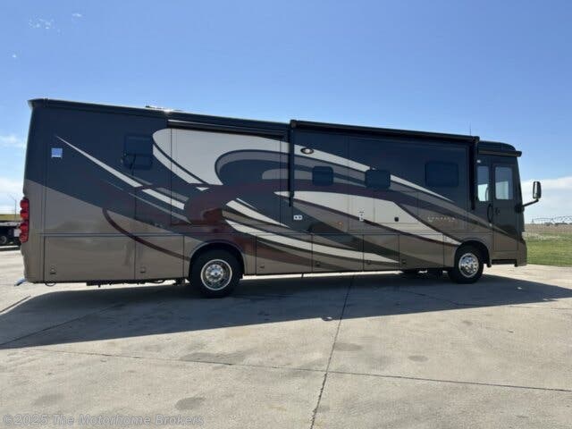 Used 2019 Newmar Ventana LE 3709 (in Shickley, NE) available in Salisbury, Maryland