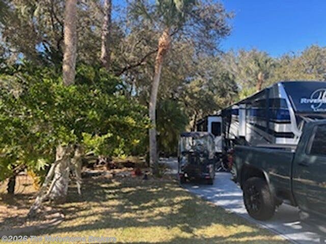 2022 RiverStone 39RKFB (in Titusville, FL) by Forest River from The Motorhome Brokers in Salisbury, Maryland