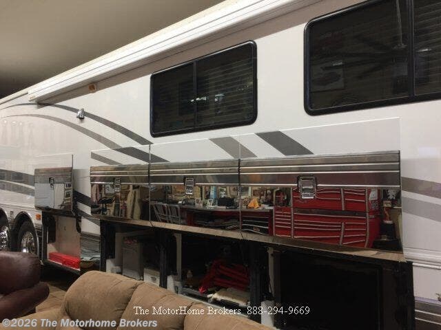 Used 2000 American Coach American Heritage 45 IS (in Crossville, TN) available in Salisbury, Maryland
