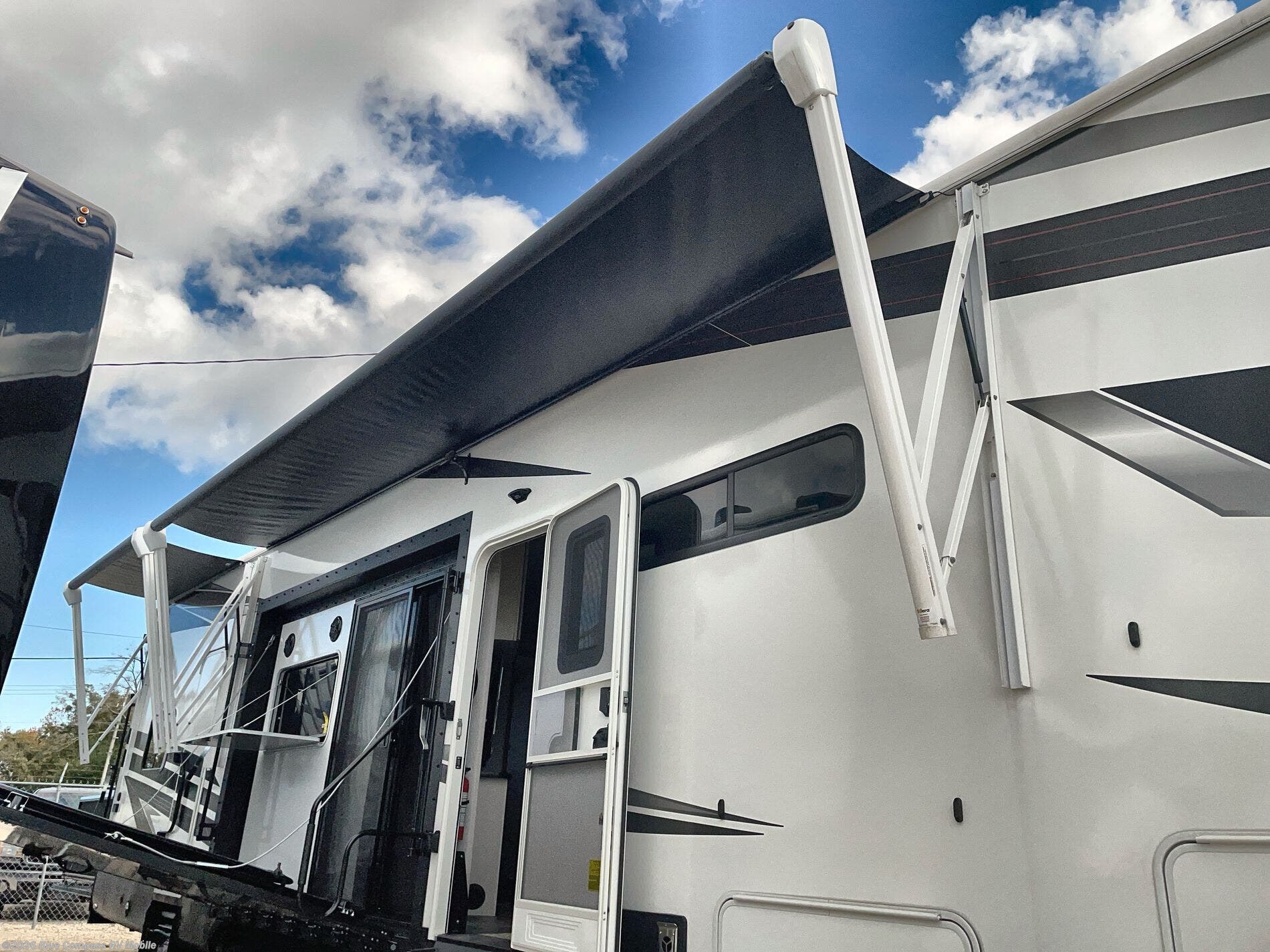 2025 Seismic 413 by Jayco from Blue Compass RV Mobile in Theodore, Alabama
