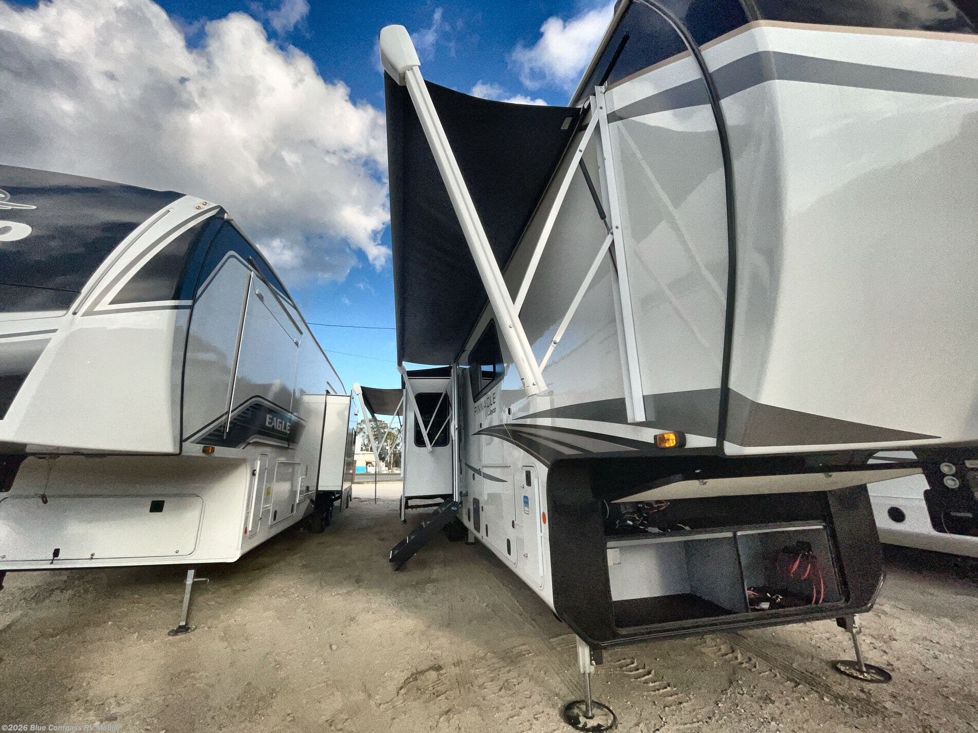 2025 Pinnacle 38FBRK by Jayco from Blue Compass RV Mobile in Theodore, Alabama