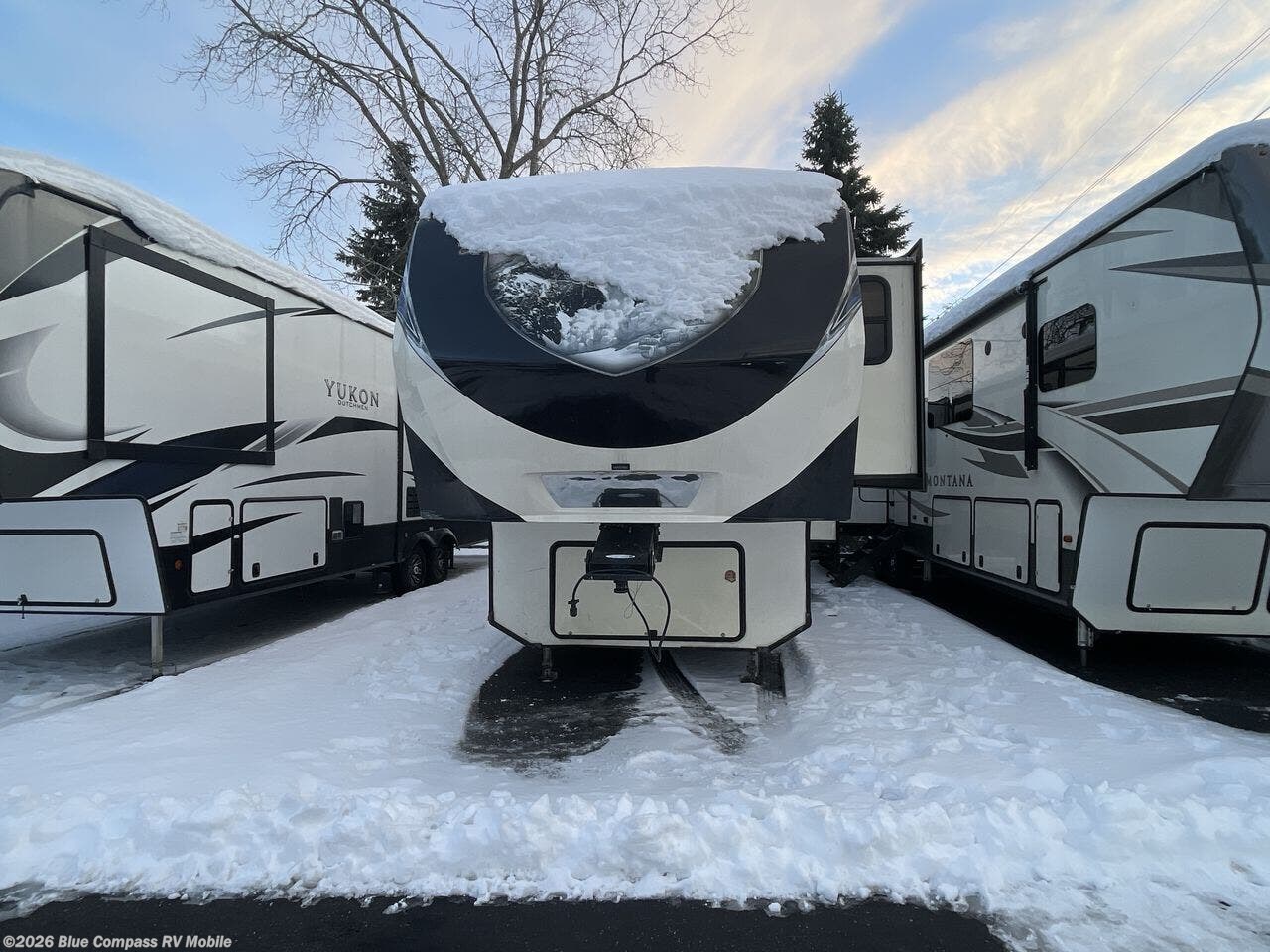 Used 2014 Keystone Avalanche 361TG available in Theodore, Alabama