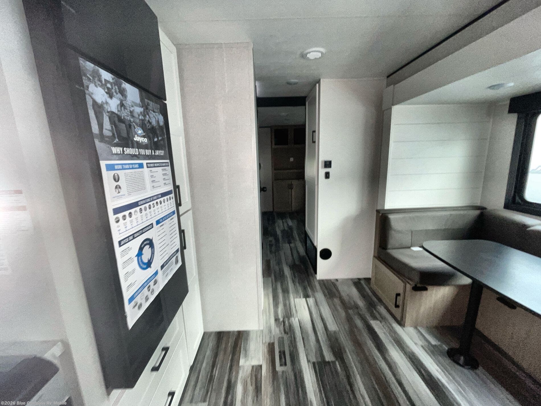 New 2026 Jayco Jay Flight SLX 321BDS available in Theodore, Alabama