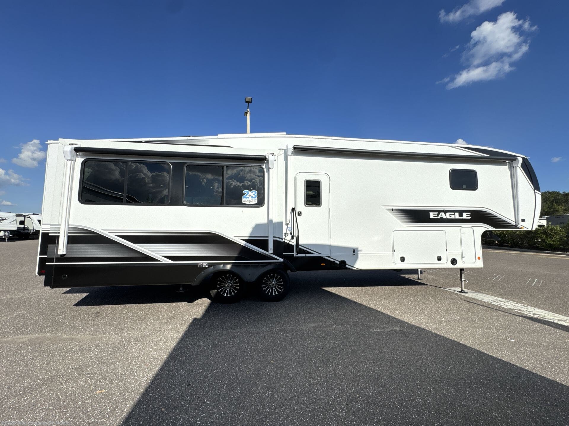 New 2026 Jayco Eagle 335LSTS available in Theodore, Alabama