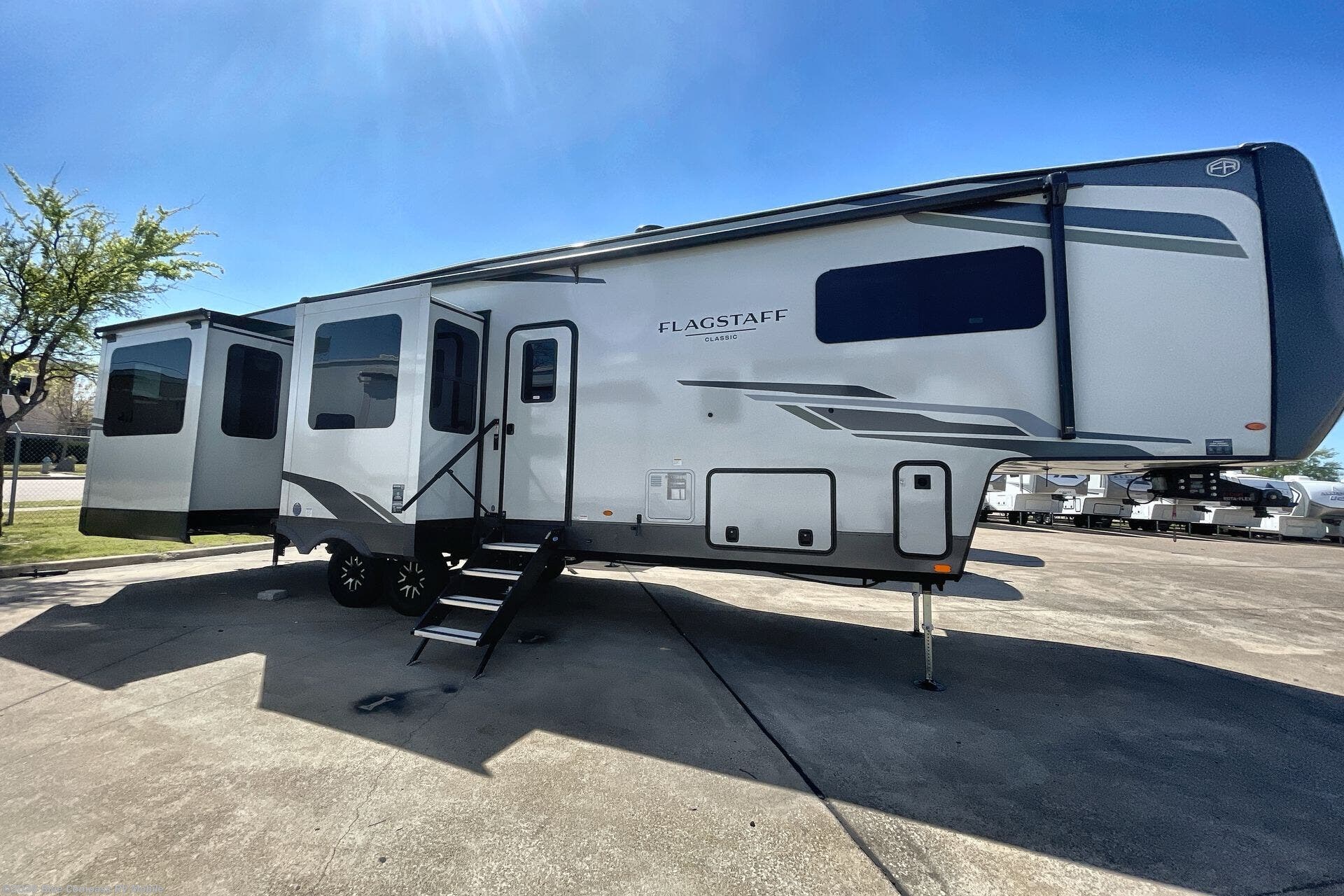2026 Flagstaff Classic 404CRK by Forest River from Blue Compass RV Mobile in Theodore, Alabama