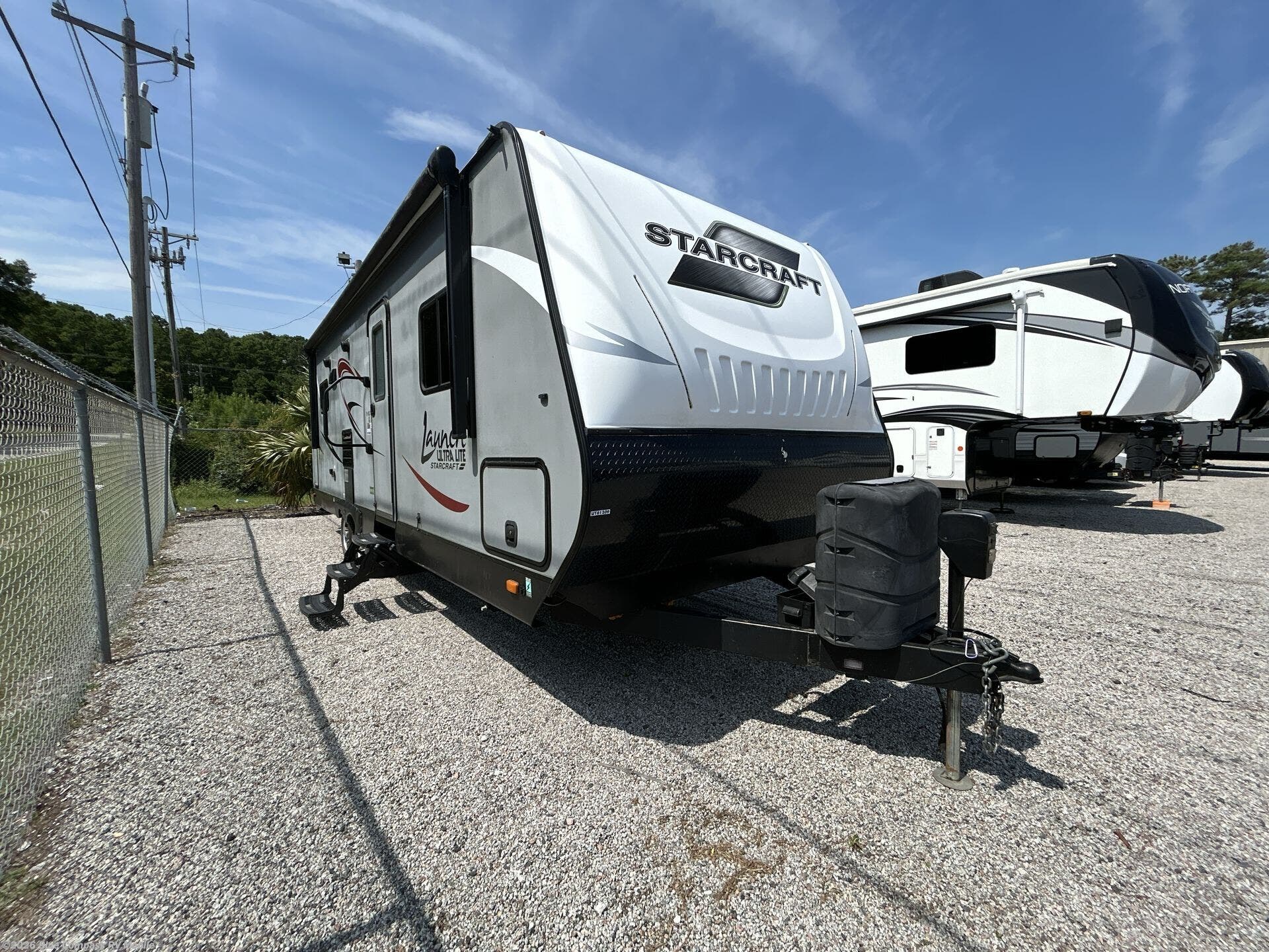 2017 Launch Ultra Lite 26RLS by Starcraft from Blue Compass RV Mobile in Theodore, Alabama