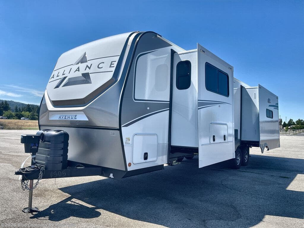 2025 Avenue 332RL by Alliance RV from Blue Compass RV Post Falls in Post Falls, Idaho