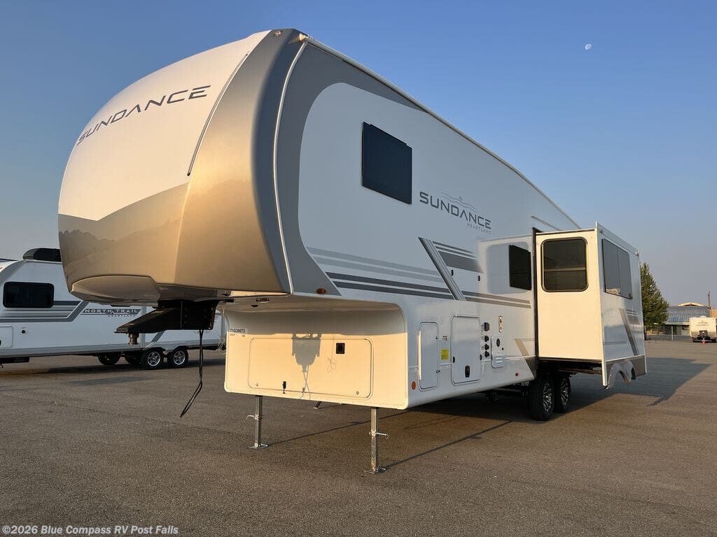 2026 Sundance 28DB by Heartland from Blue Compass RV Post Falls in Post Falls, Idaho