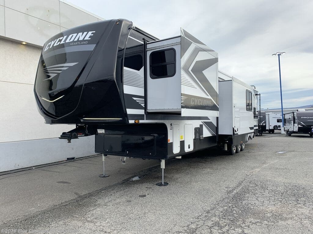 New 2026 Heartland Cyclone 3914 available in Post Falls, Idaho