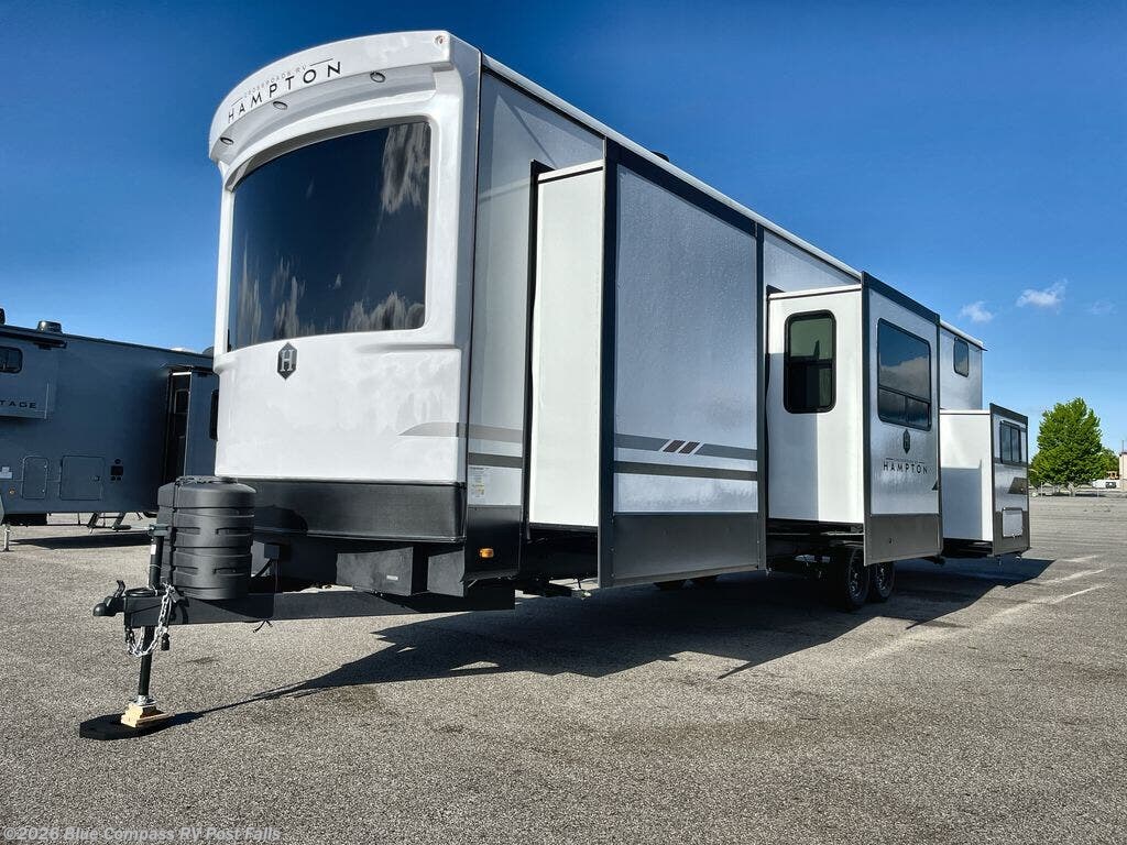 New 2026 CrossRoads Hampton 388FKL available in Post Falls, Idaho
