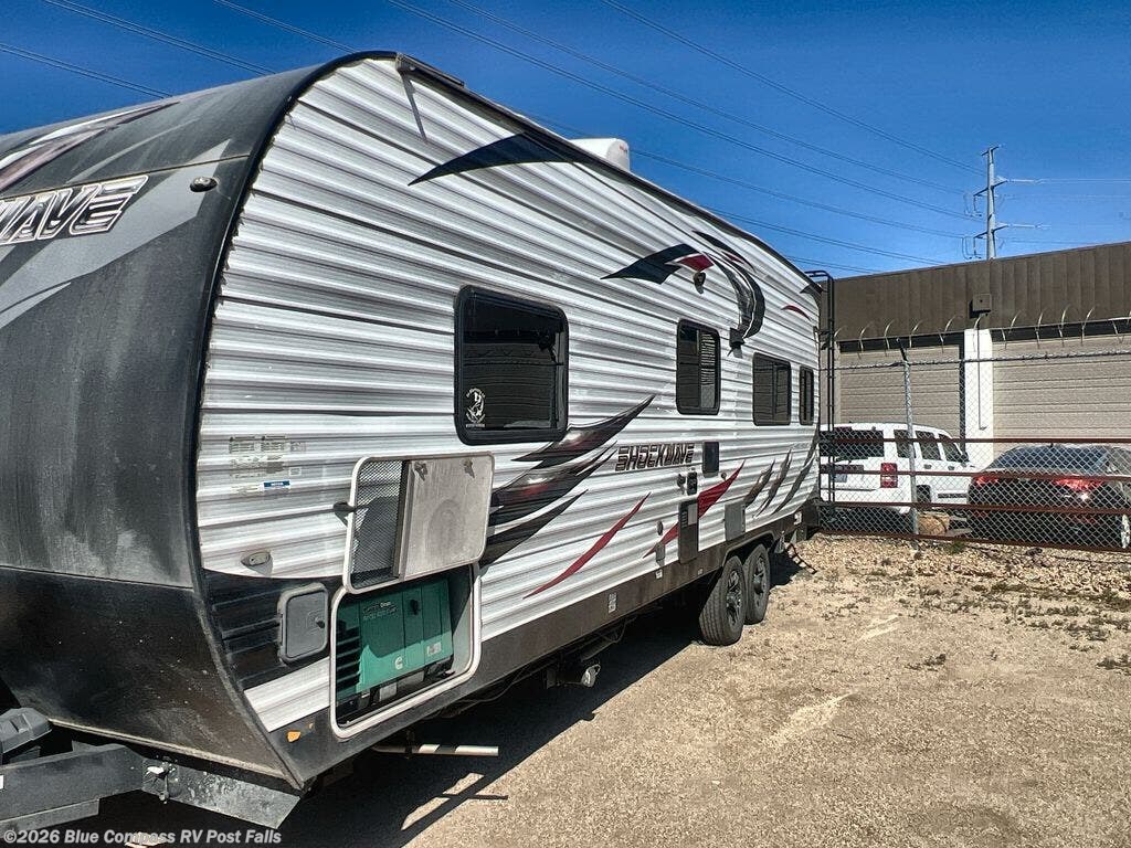 2017 Forest River Shockwave 25RQMX - Used Toy Hauler For Sale by Blue Compass RV Post Falls in Post Falls, Idaho