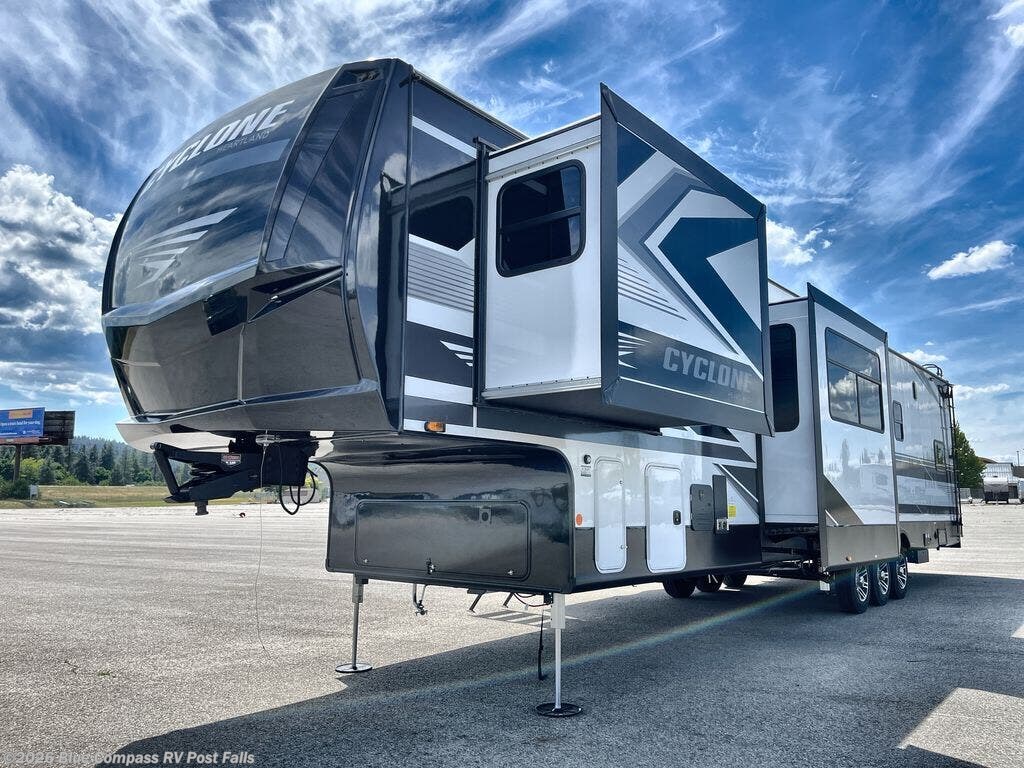New 2027 Heartland Cyclone 3913 available in Post Falls, Idaho