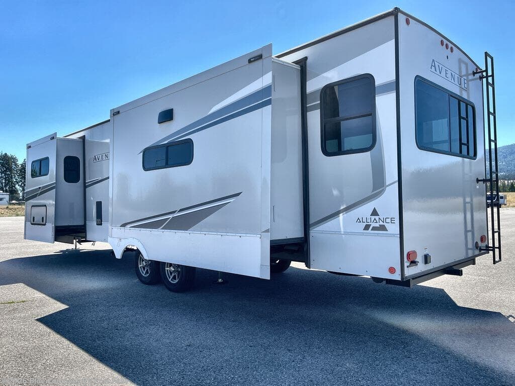 Used 2025 Alliance RV Avenue 332RL available in Post Falls, Idaho