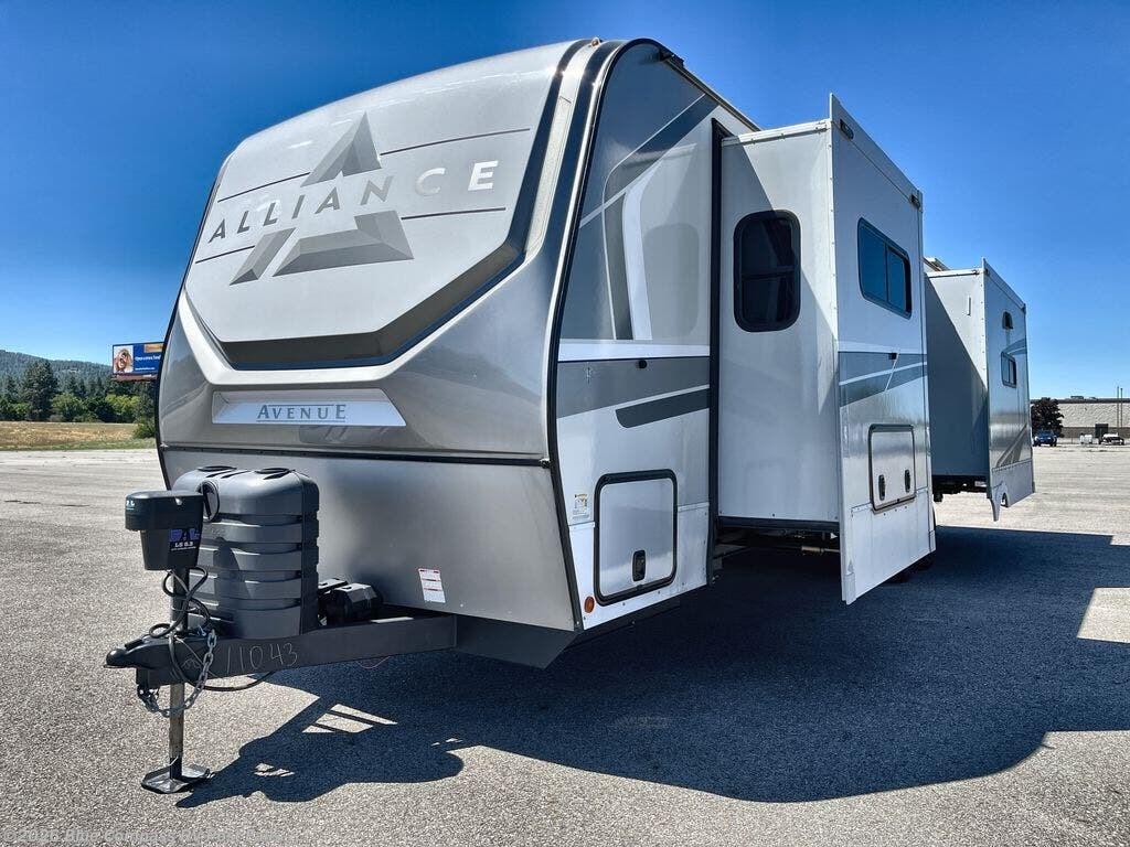 2025 Avenue 332RL by Alliance RV from Blue Compass RV Post Falls in Post Falls, Idaho