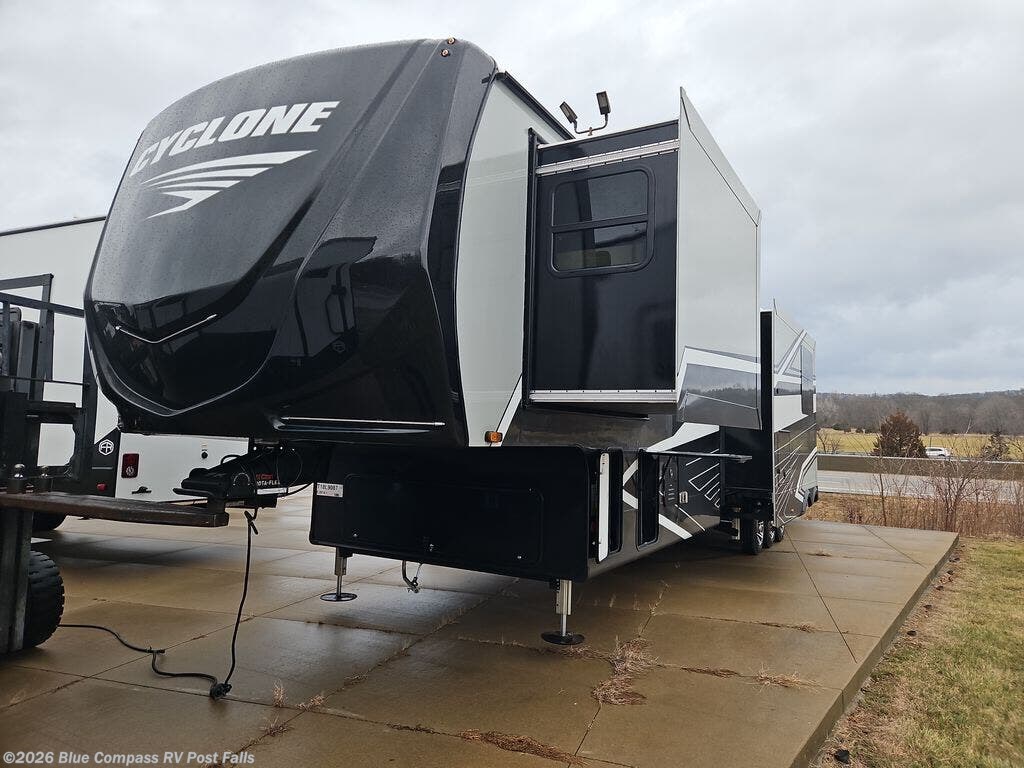 New 2027 Heartland Cyclone 3914 available in Post Falls, Idaho