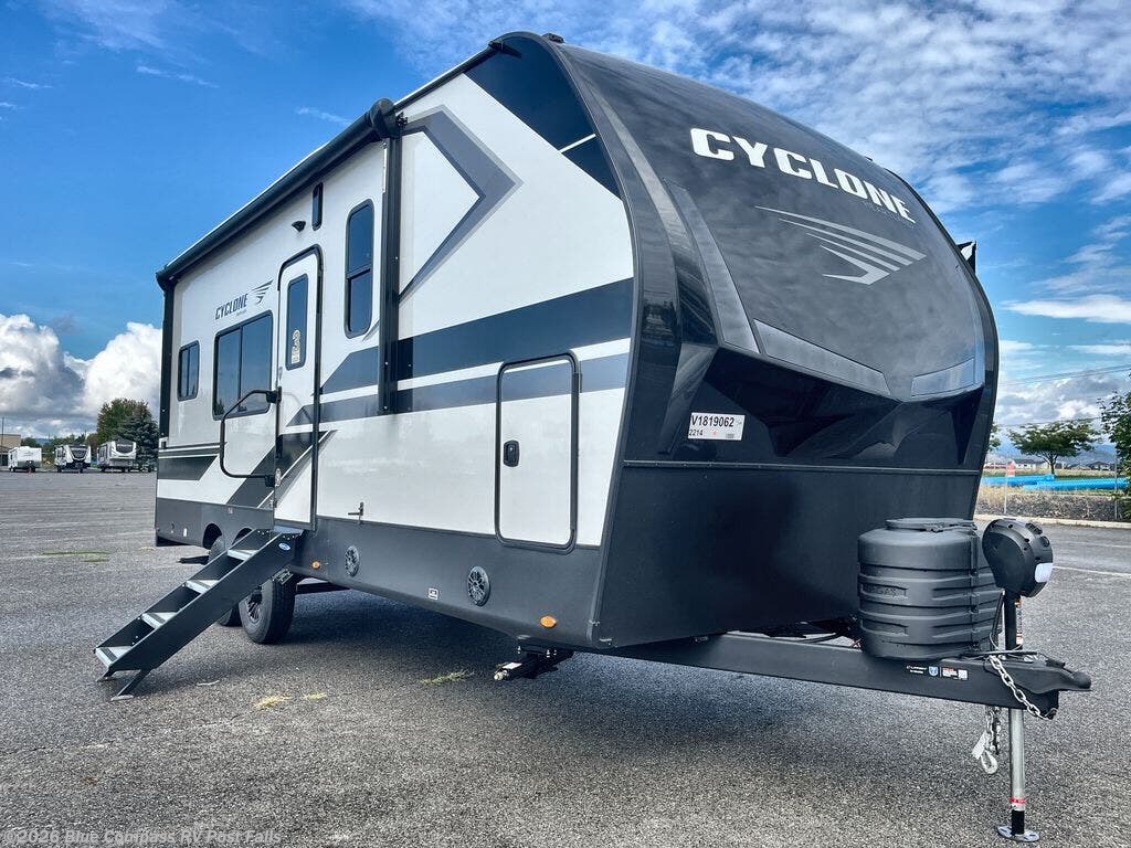 2027 Heartland Cyclone 2214 - New Toy Hauler For Sale by Blue Compass RV Post Falls in Post Falls, Idaho