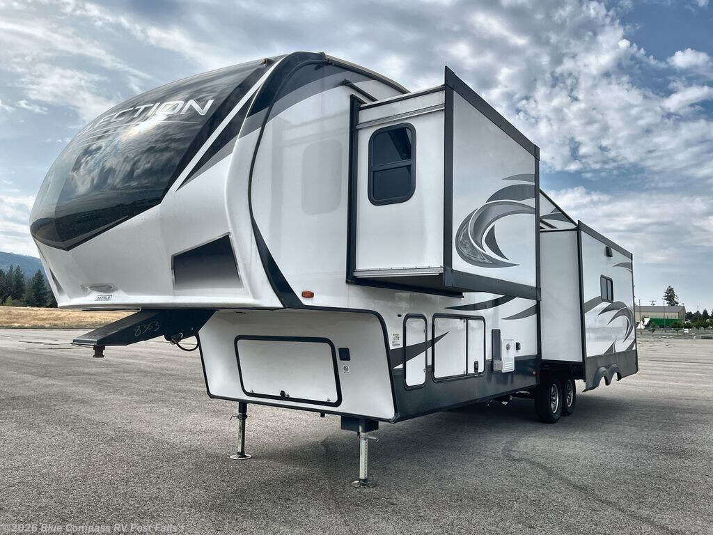 Used 2023 Grand Design Reflection 337RLS available in Post Falls, Idaho