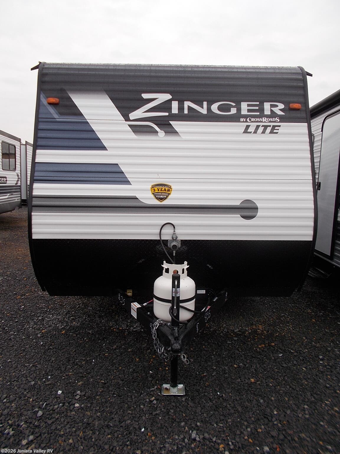 2022 CrossRoads Zinger Lite 18BH RV for Sale in Mifflintown, PA 17059