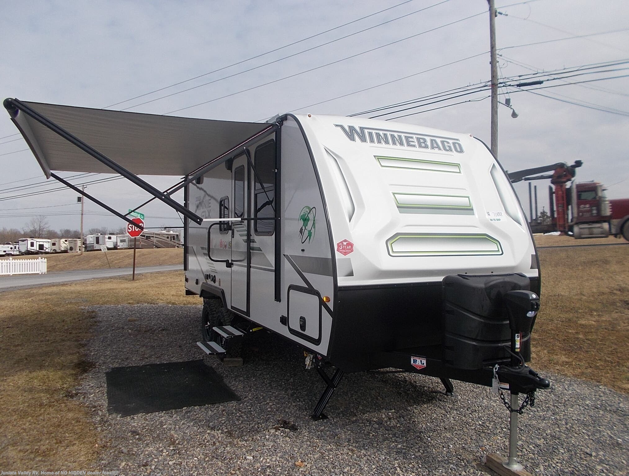 winnebago micro minnie refrigerator