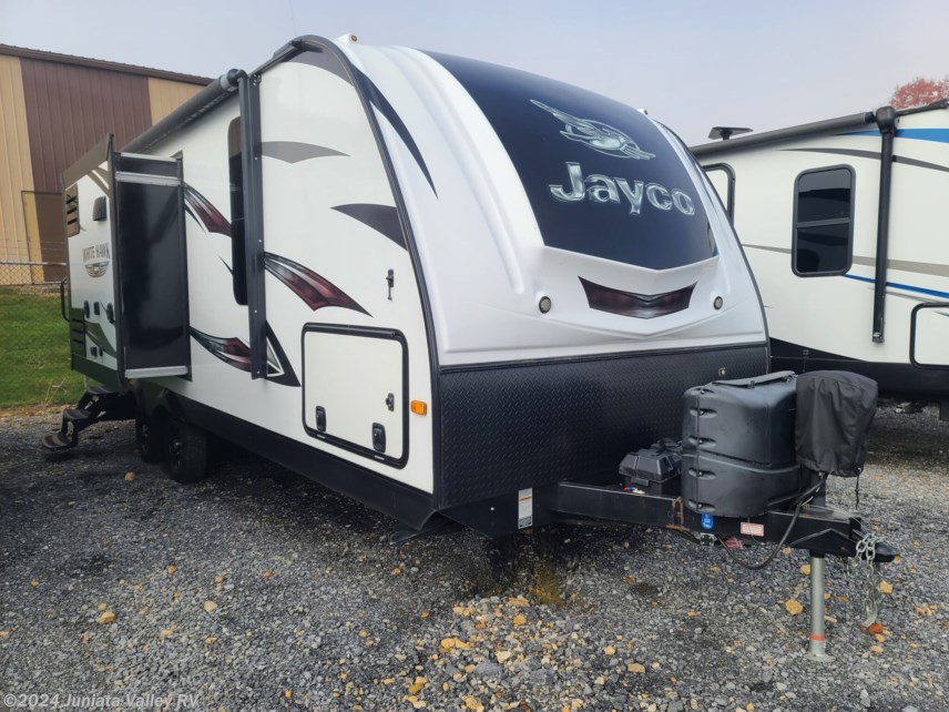 Used 2016 Jayco White Hawk 24RDB available in Mifflintown, Pennsylvania