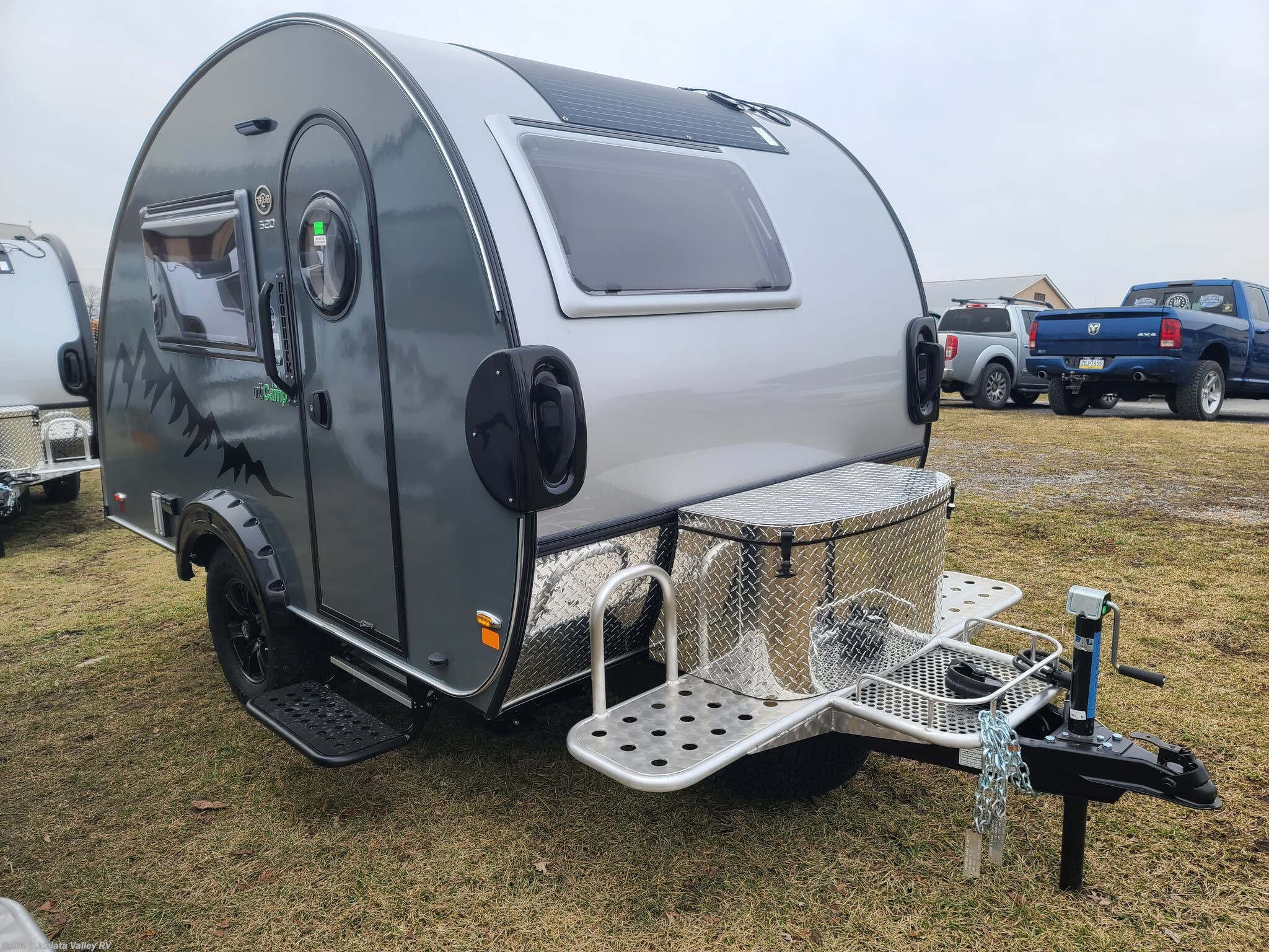 2023 NuCamp TAB 320 CSS