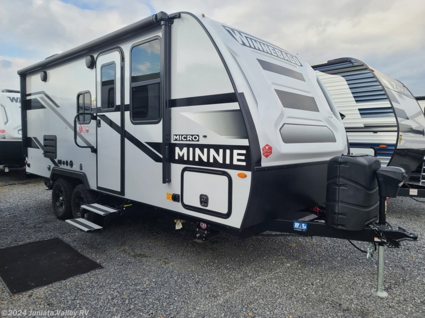New 2023 Winnebago Micro Minnie 2108DS available in Mifflintown, Pennsylvania
