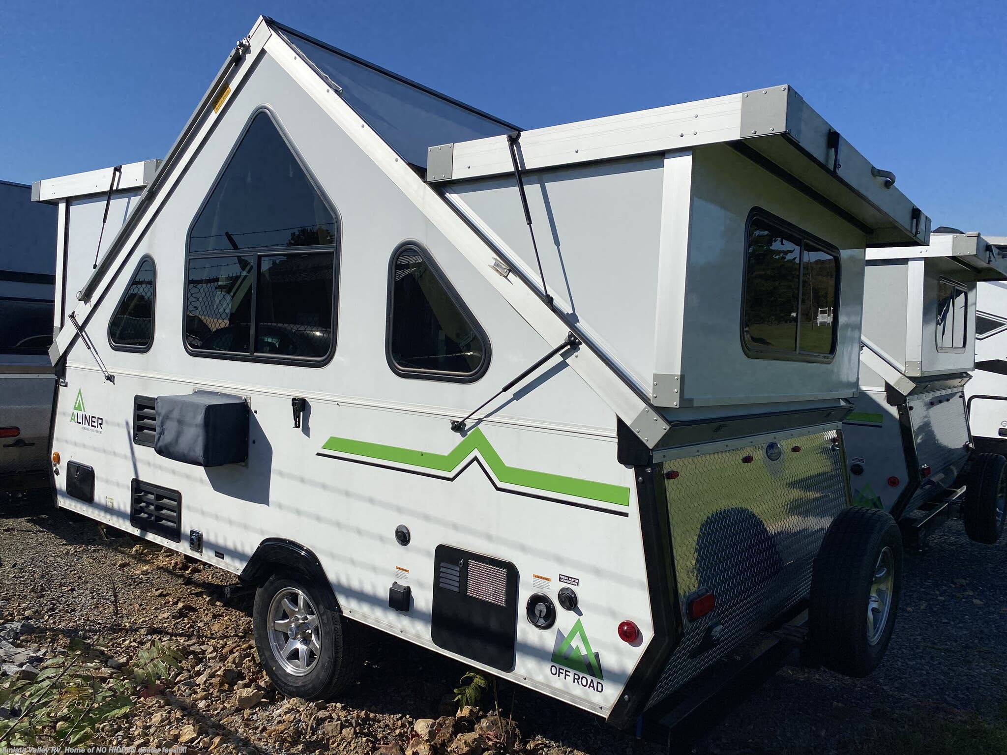 2019 Aliner Expedition Twin bed model (Can also be one large bed. RV ...