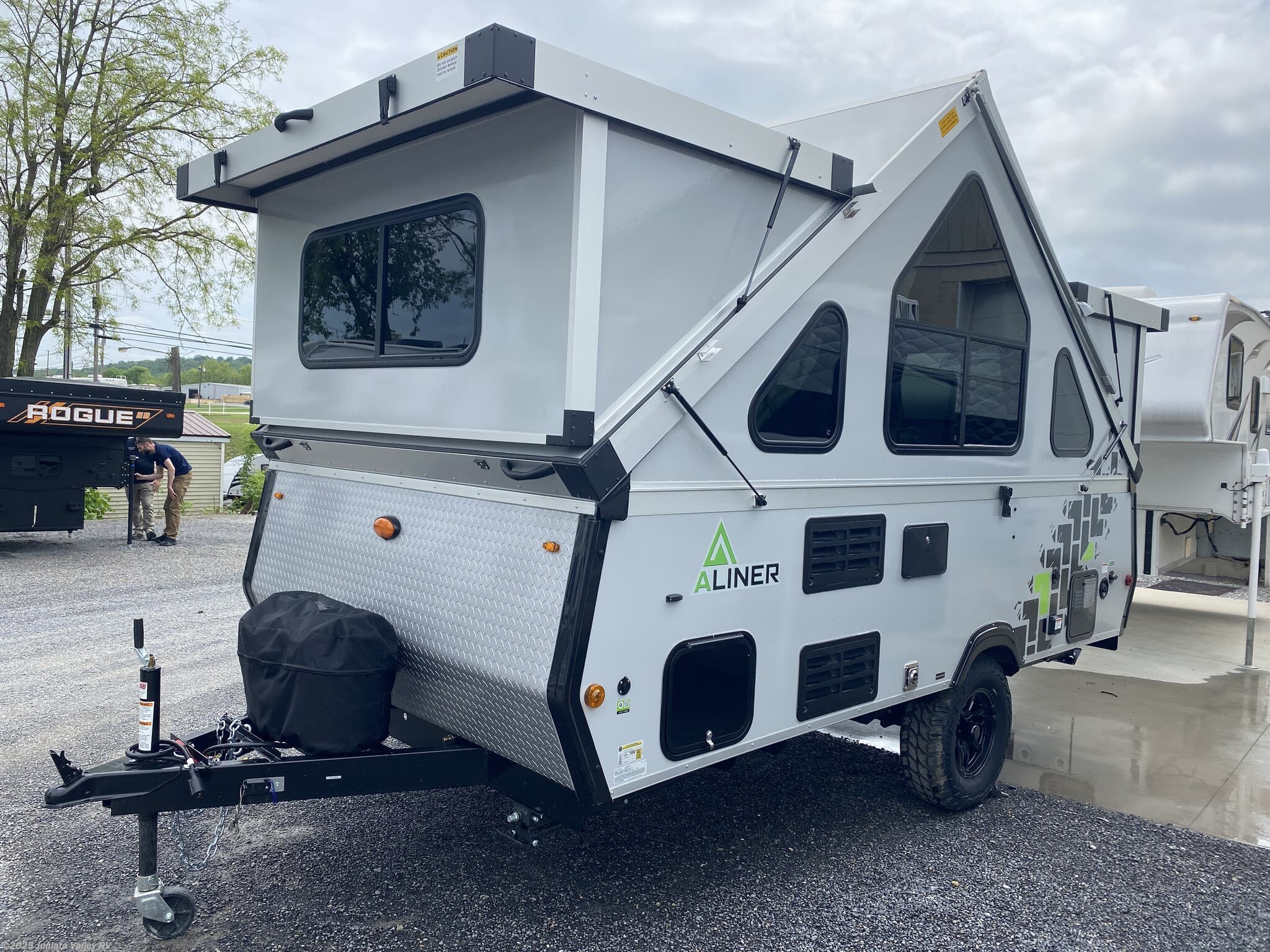 2024 Aliner Expedition Rear Sofa RV for Sale in Mifflintown, PA 17059