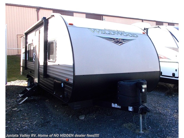 Used 2019 Forest River Wildwood X-Lite 261BHXL available in Mifflintown, Pennsylvania