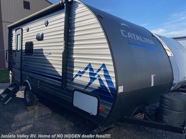 Used 2020 Coachmen Catalina 174FQS available in Mifflintown, Pennsylvania